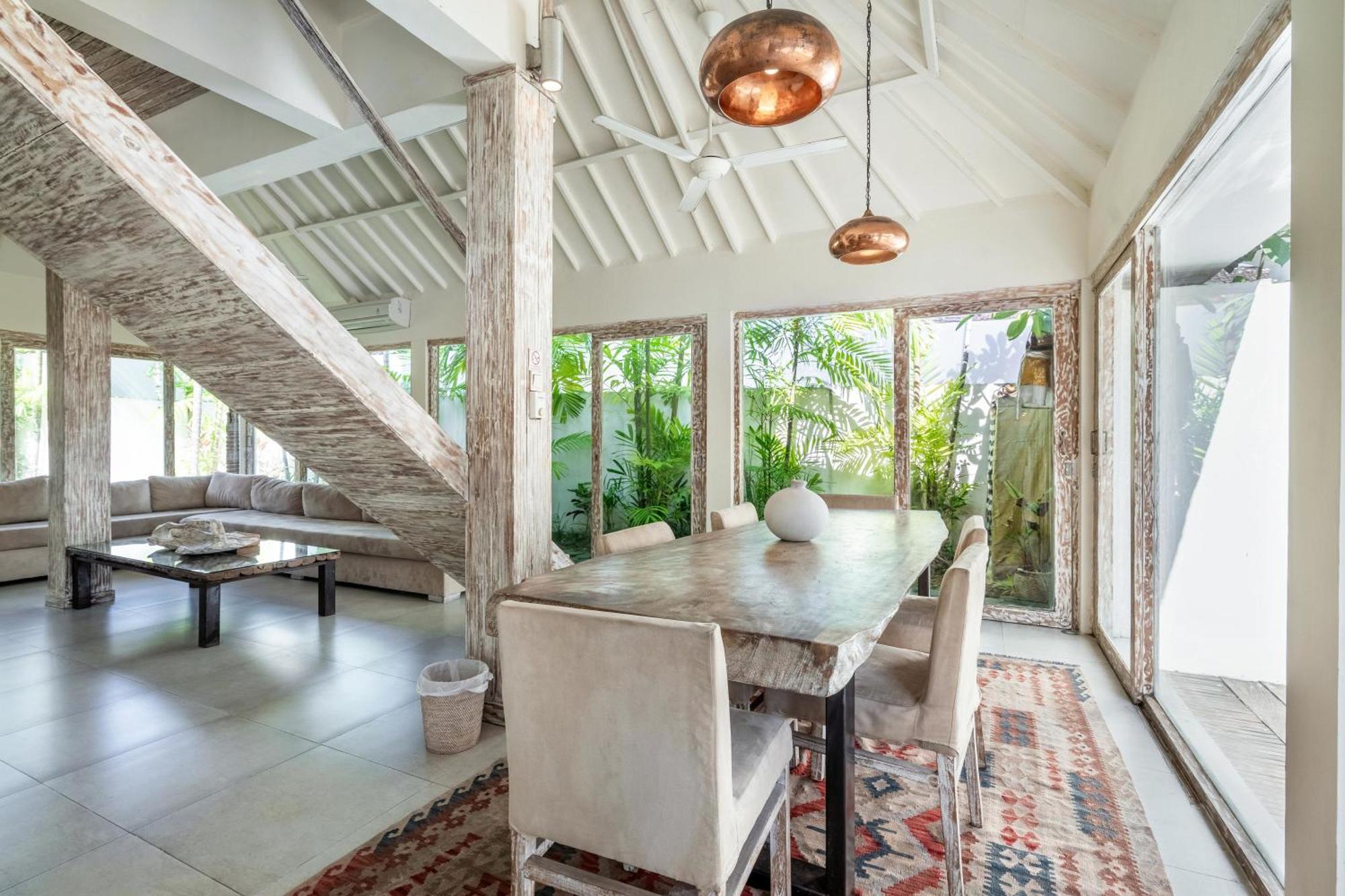 Villa Oberoi 2 Bedrooms Seminyak (Bali)