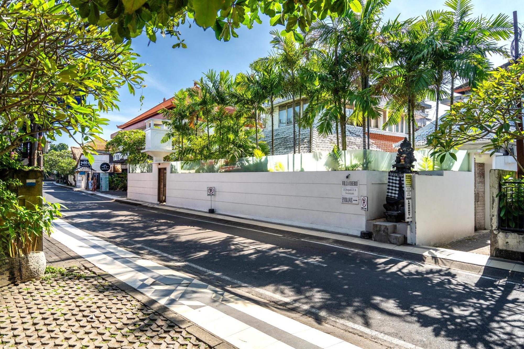 Oberoi 2 Bedrooms * Seminyak (Bali)