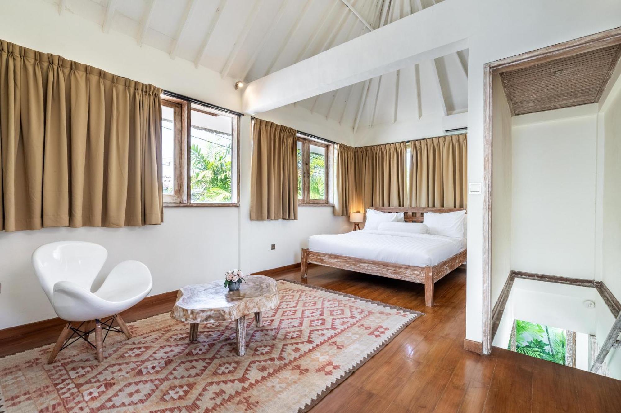 Oberoi 2 Bedrooms