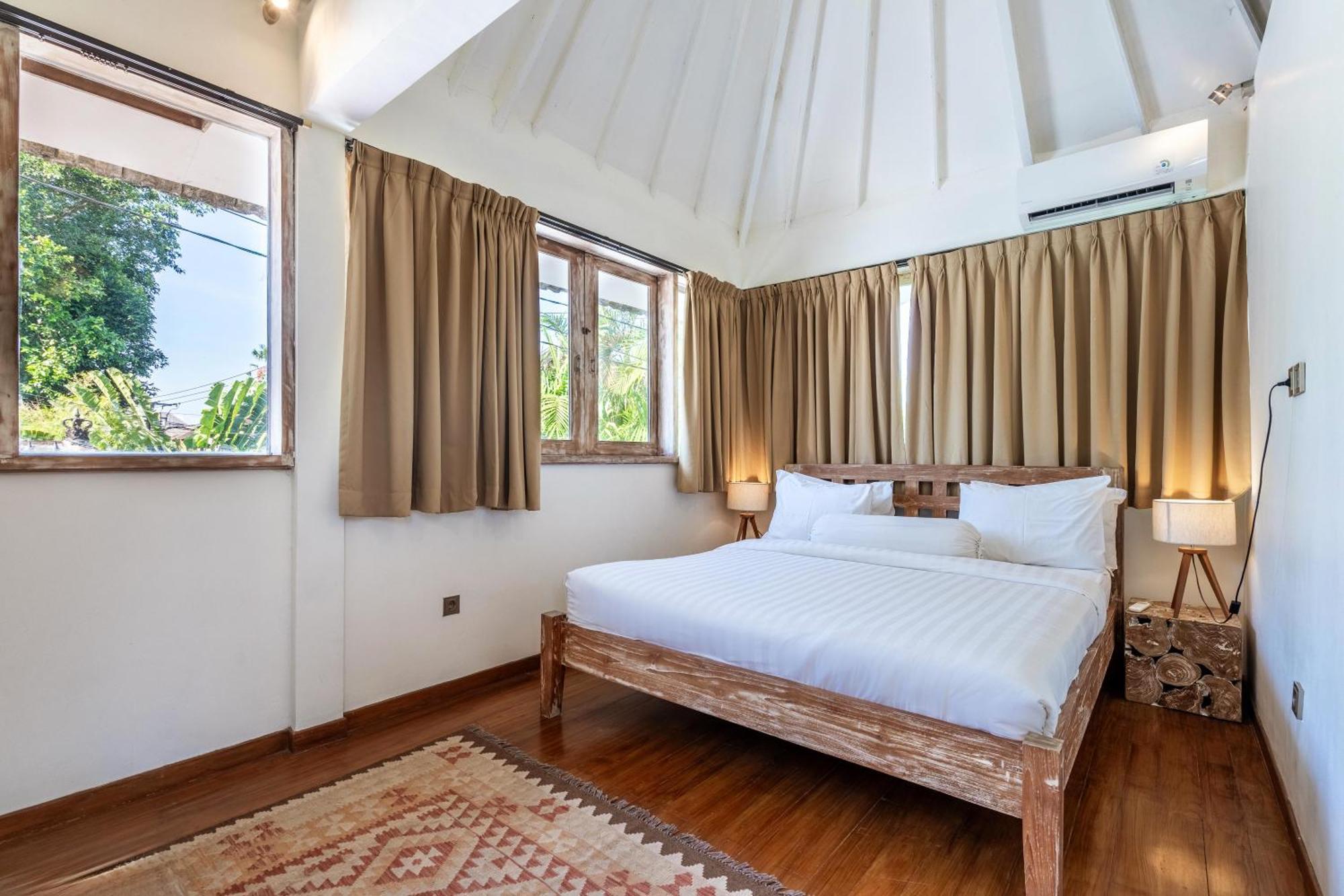 Villa Oberoi 2 Bedrooms *